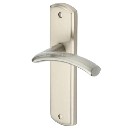 CENTAUR LEVER HANDLE ON BACKPLATE